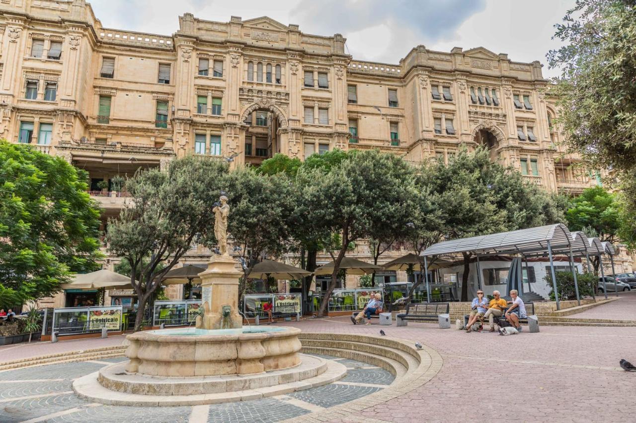 Fantastic 3 Bedroom Duplex Penthouse With Terrace Sliema Eksteriør billede