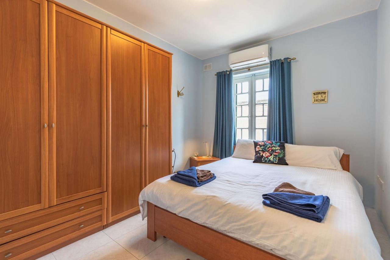 Fantastic 3 Bedroom Duplex Penthouse With Terrace Sliema Eksteriør billede